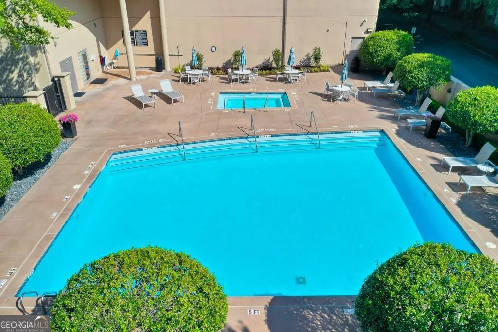 530 3475 Oak Valley Road NE, #530