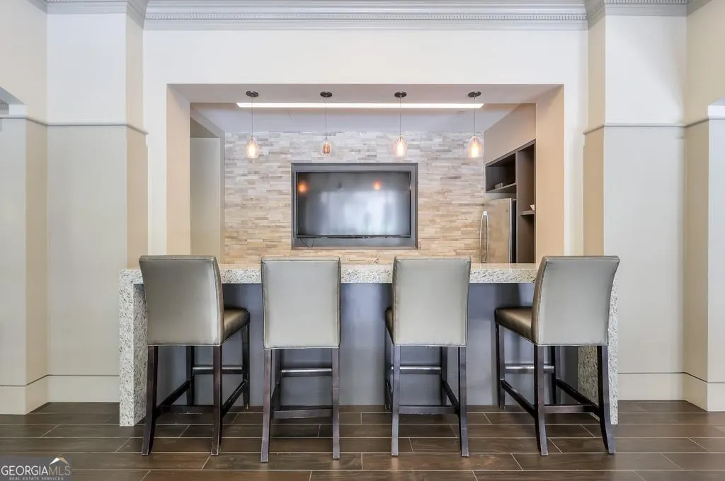 530 3475 Oak Valley Road NE, #530