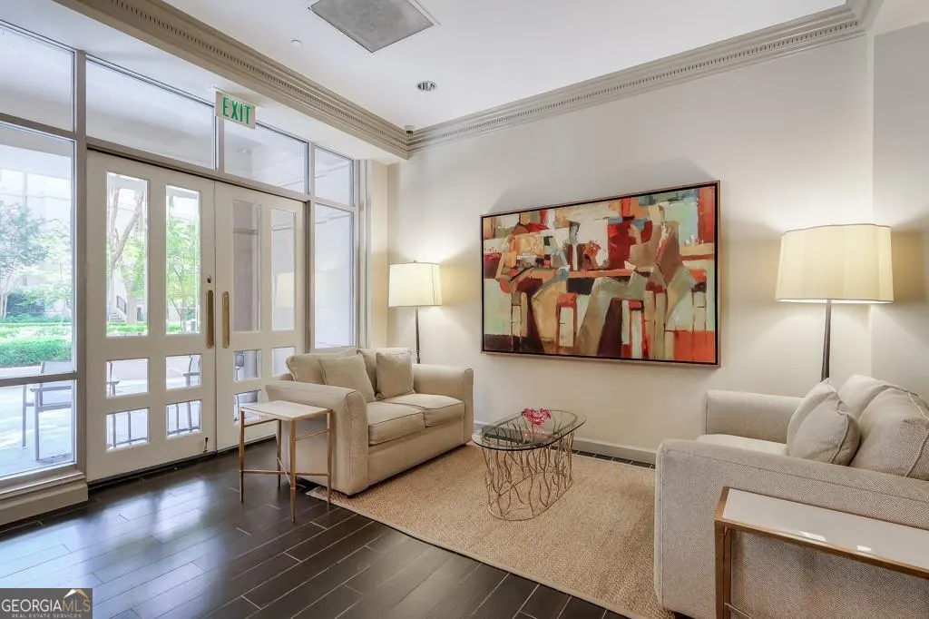 530 3475 Oak Valley Road NE, #530