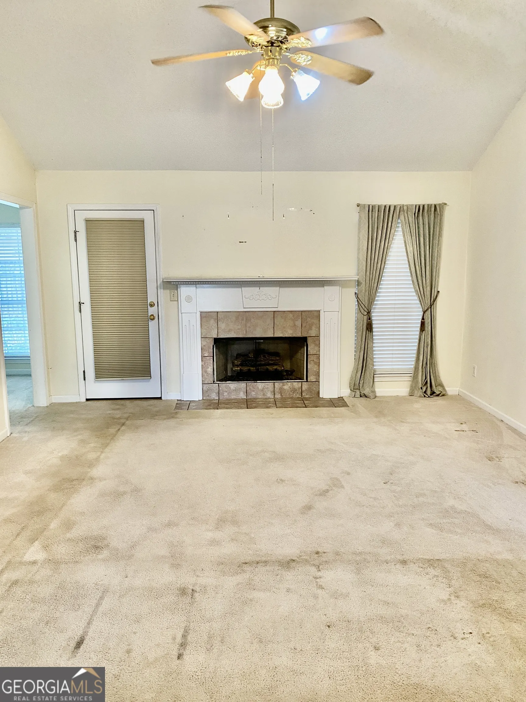 38 Boulder Drive NW