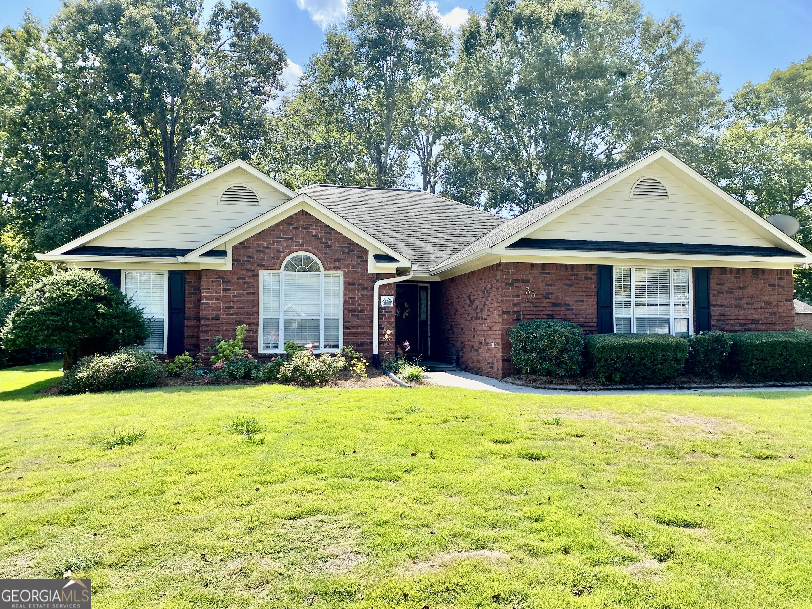 38 Boulder Drive NW