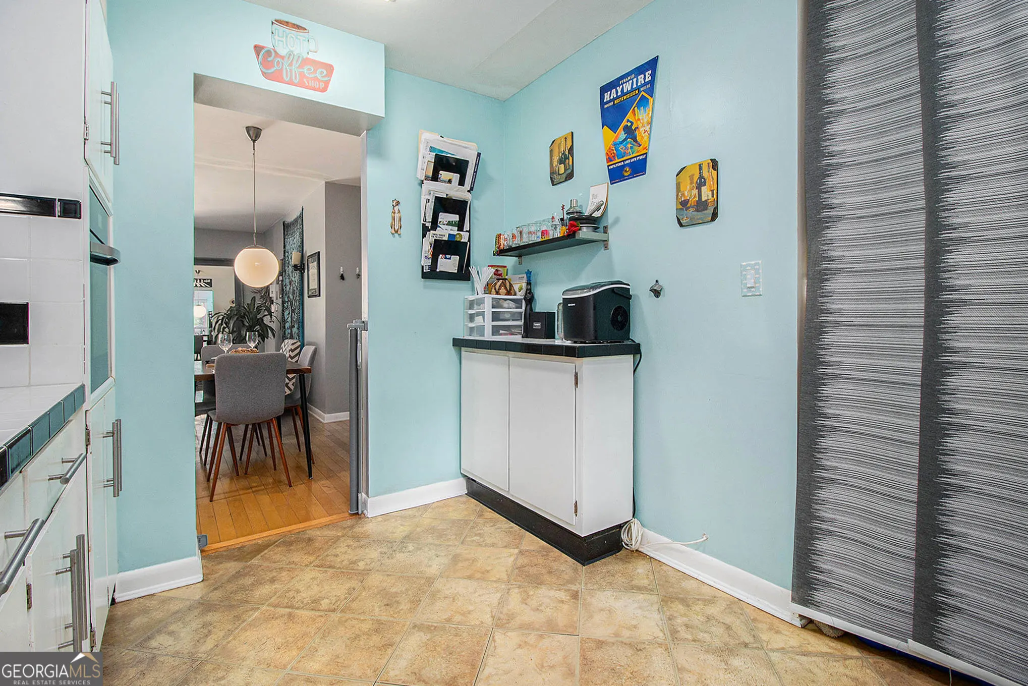 4 1240 Woodland Avenue NE, #4
