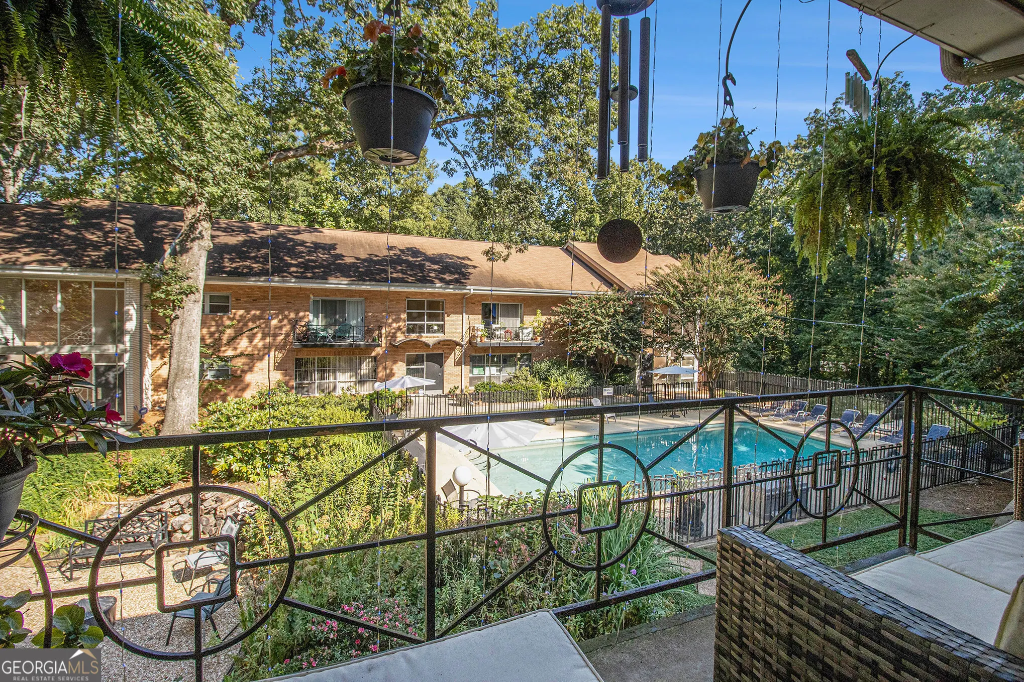 4 1240 Woodland Avenue NE, #4