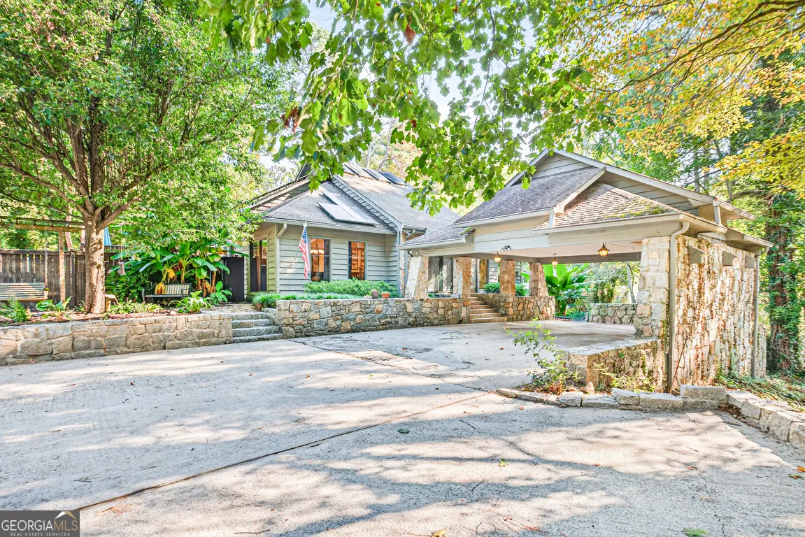 1190 Brookside Drive NE