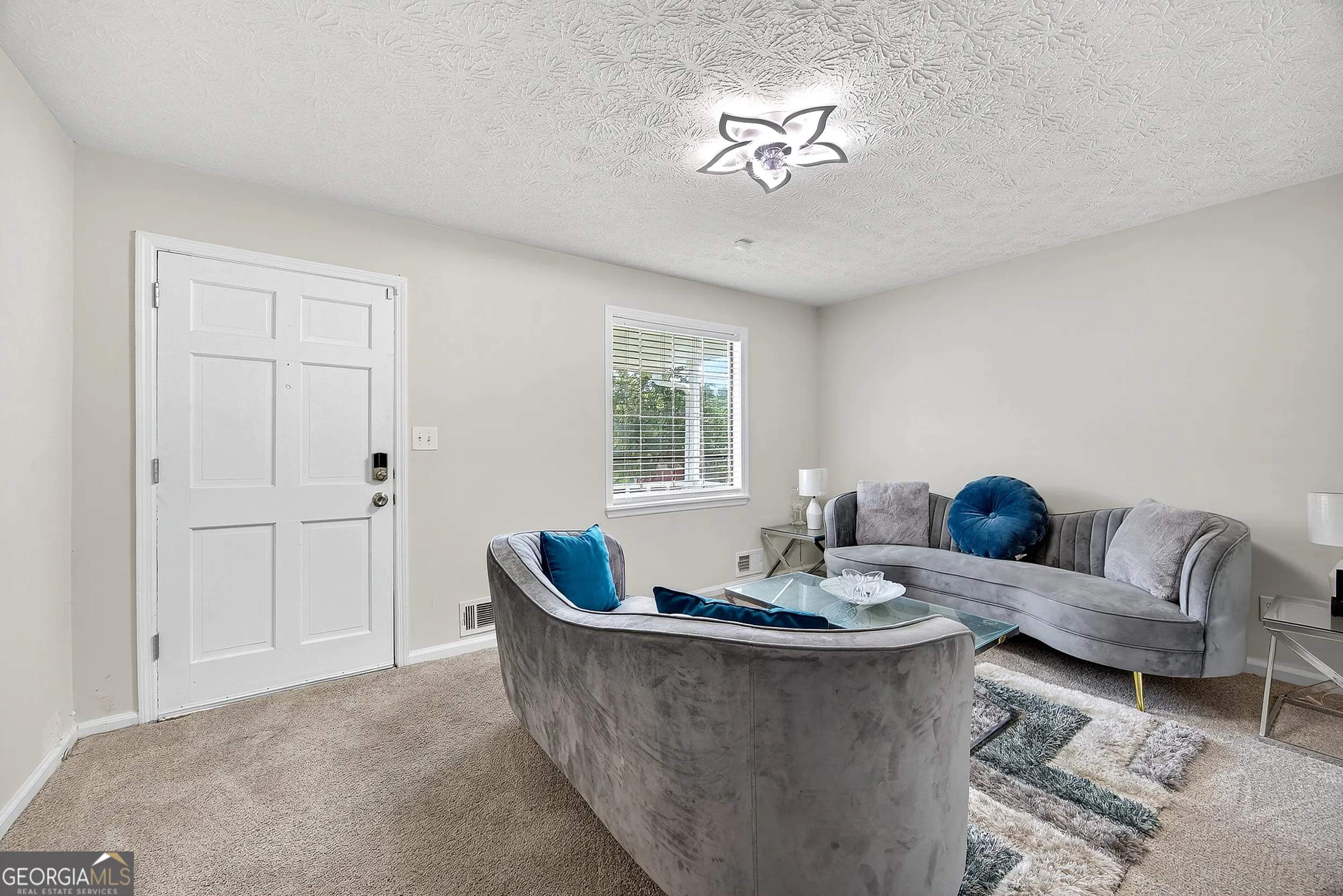 6139 Katherine Road