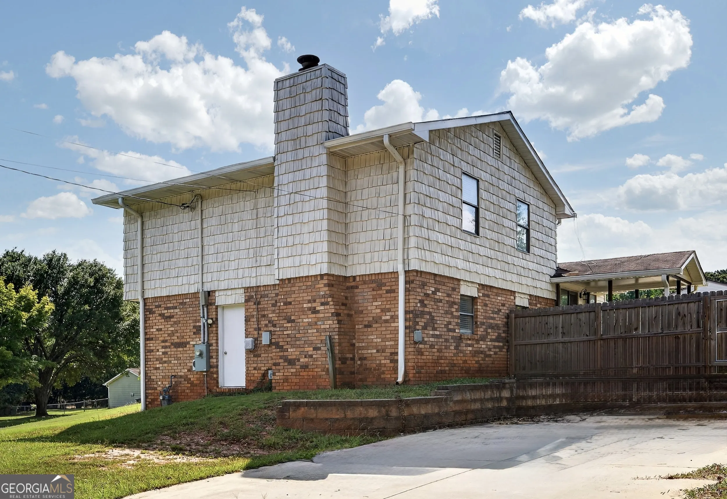 6139 Katherine Road