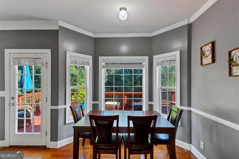 2052 EVERGREEN Drive