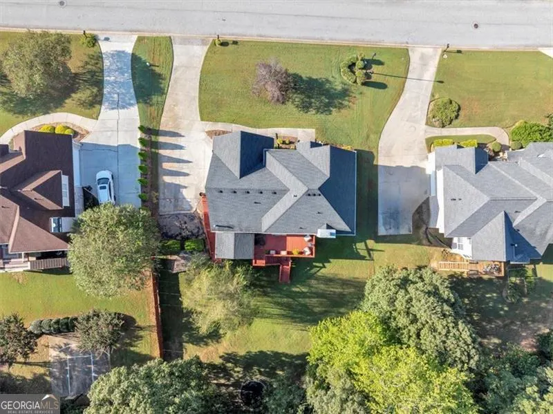 2052 EVERGREEN Drive