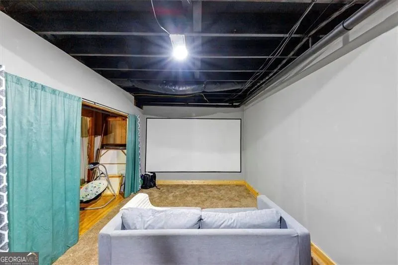 2052 EVERGREEN Drive