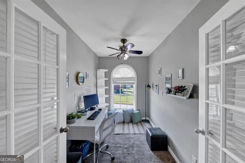 2052 EVERGREEN Drive