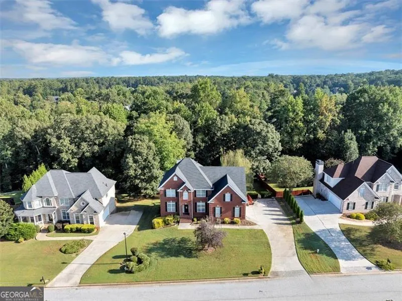 2052 EVERGREEN Drive