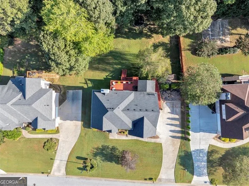 2052 EVERGREEN Drive
