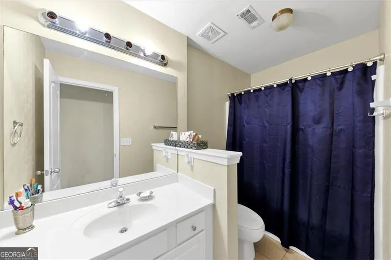 2052 EVERGREEN Drive