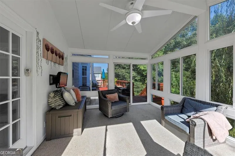 2052 EVERGREEN Drive