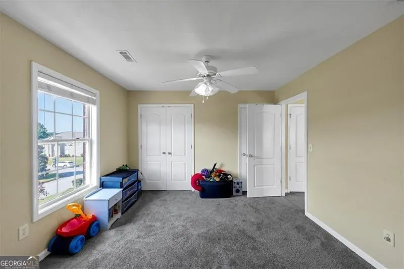 2052 EVERGREEN Drive