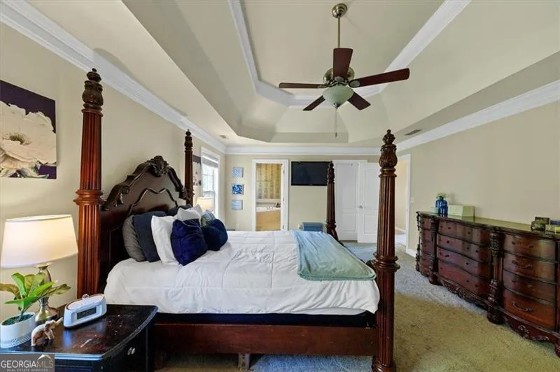 2052 EVERGREEN Drive