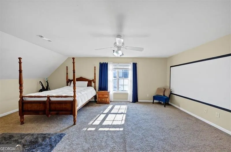 2052 EVERGREEN Drive