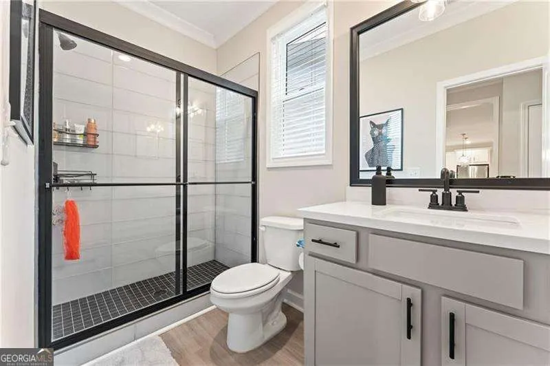 3672 Silvery Way