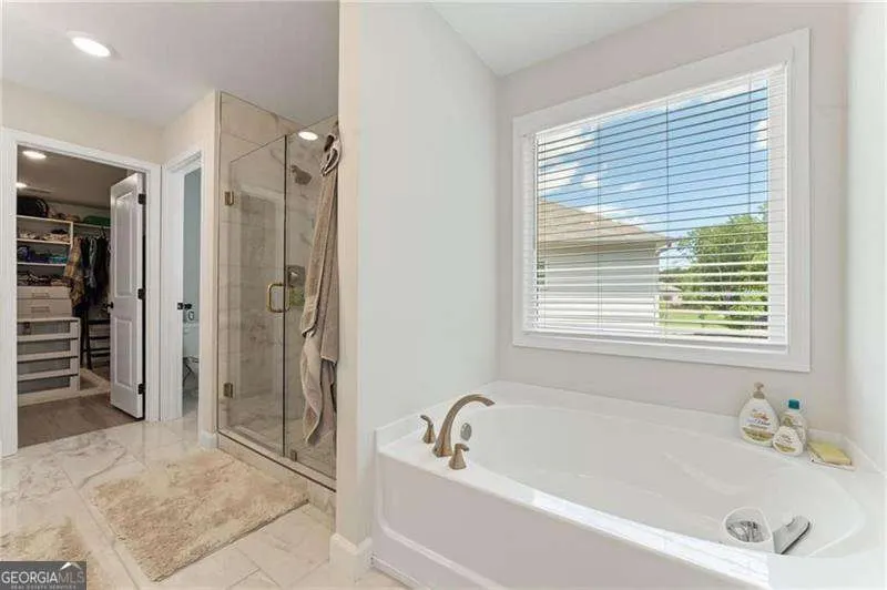 3672 Silvery Way