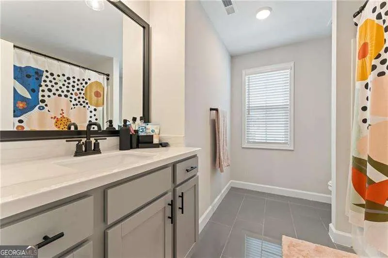 3672 Silvery Way