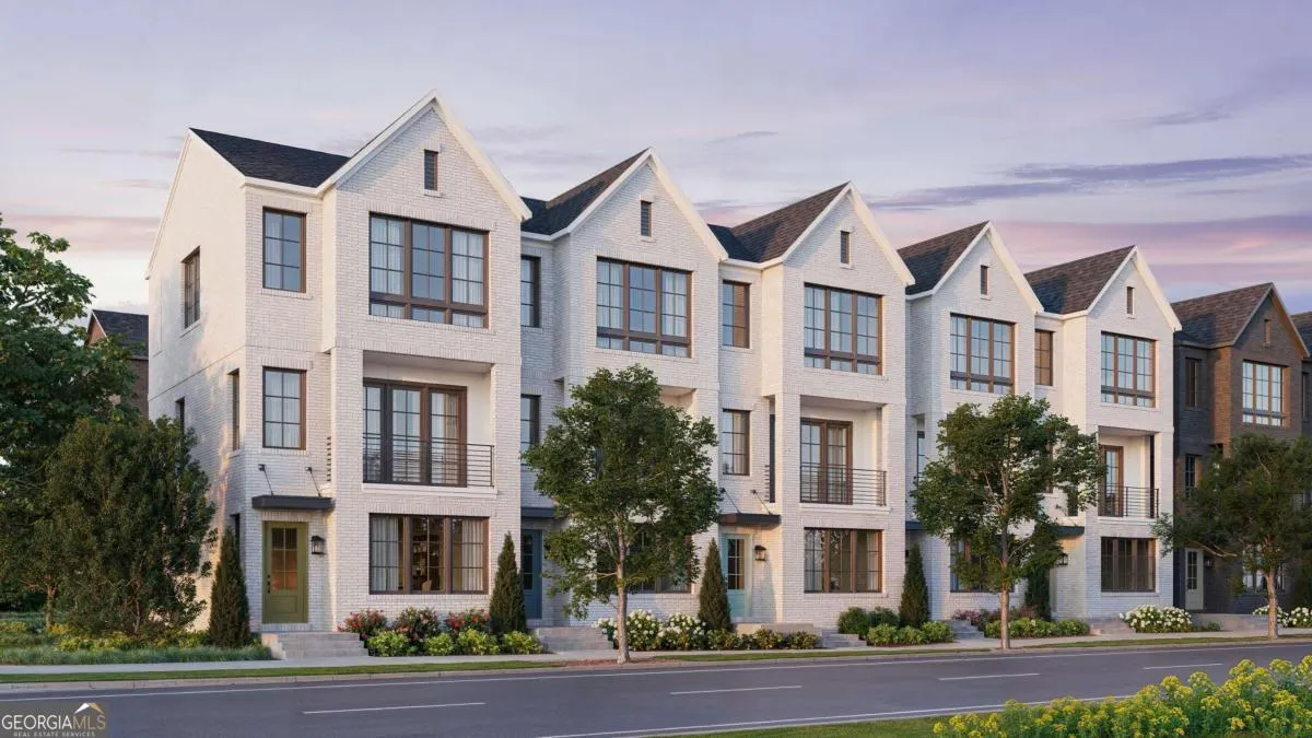 16 2632 Mackintosh Court, #16