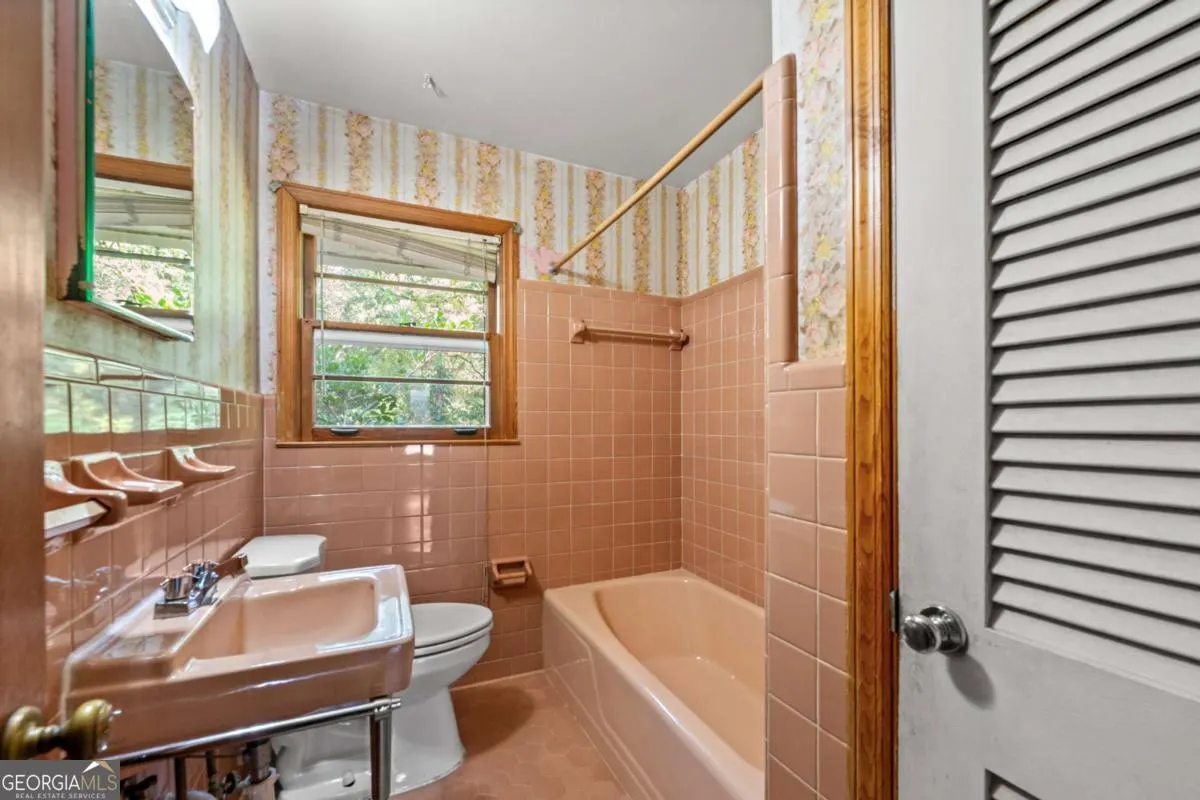 3457 Spreading Oak Drive SW