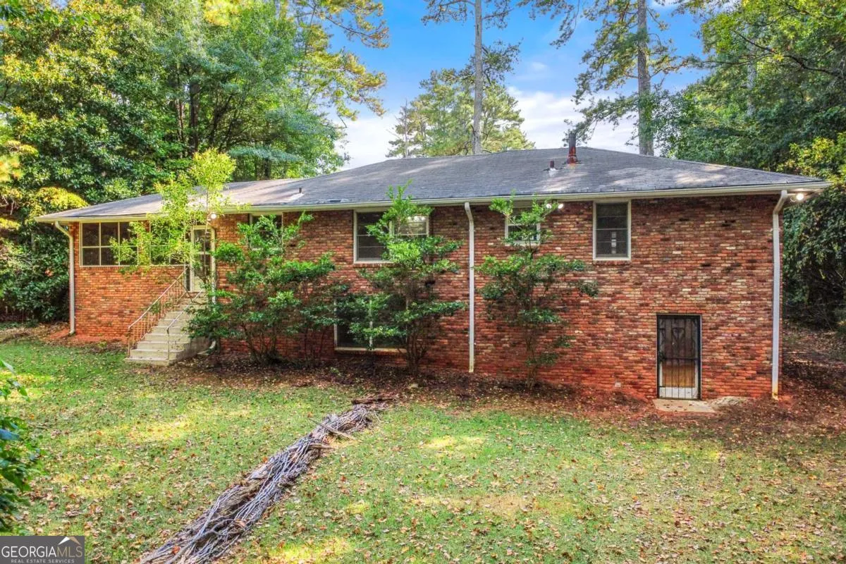 3457 Spreading Oak Drive SW