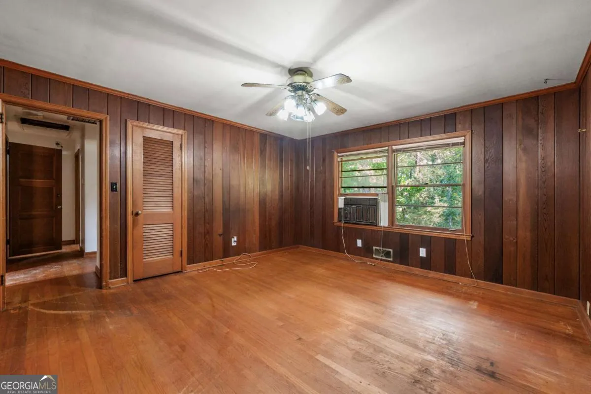 3457 Spreading Oak Drive SW