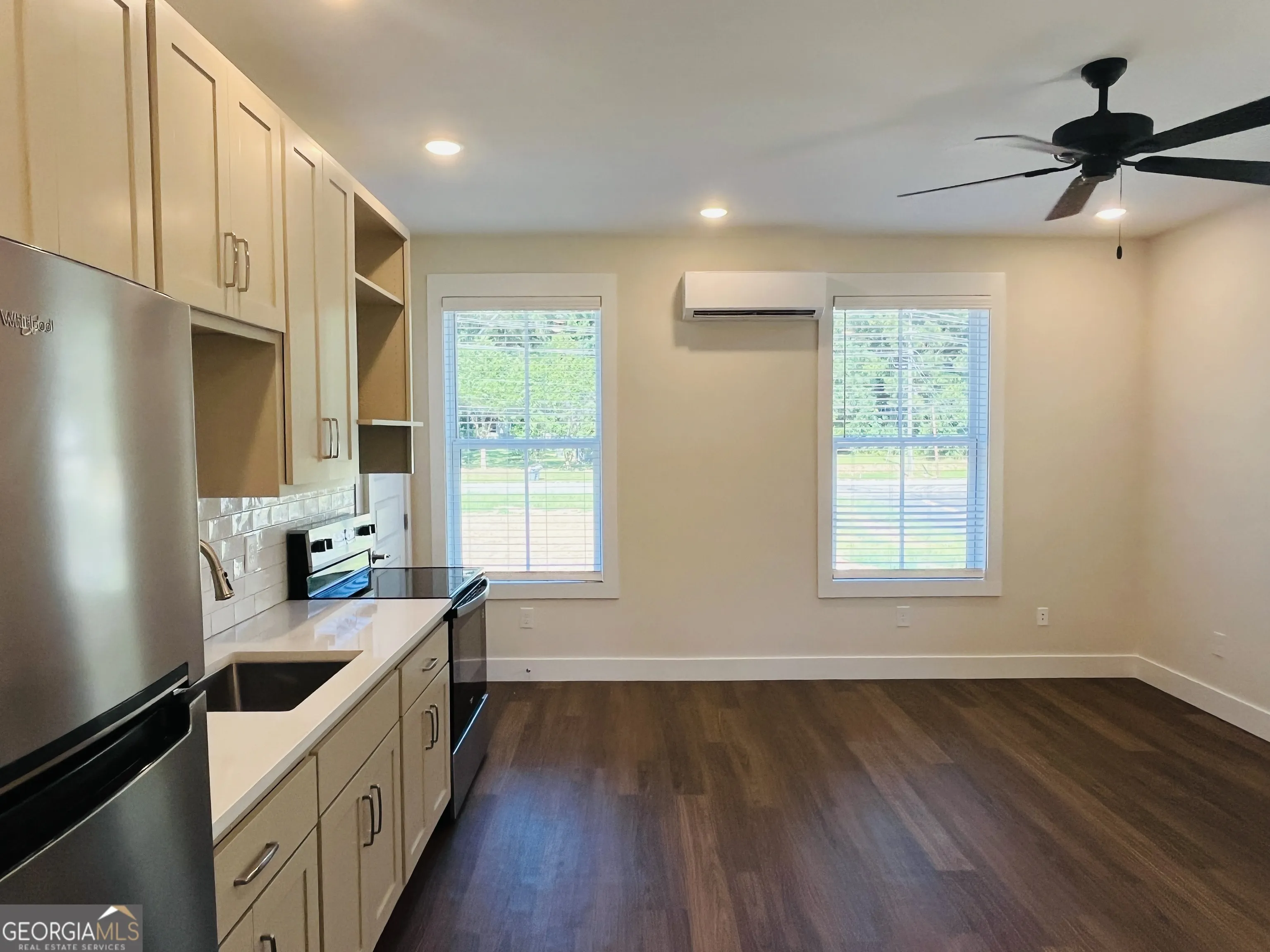 105B 105 Gardenia Lane, #105B