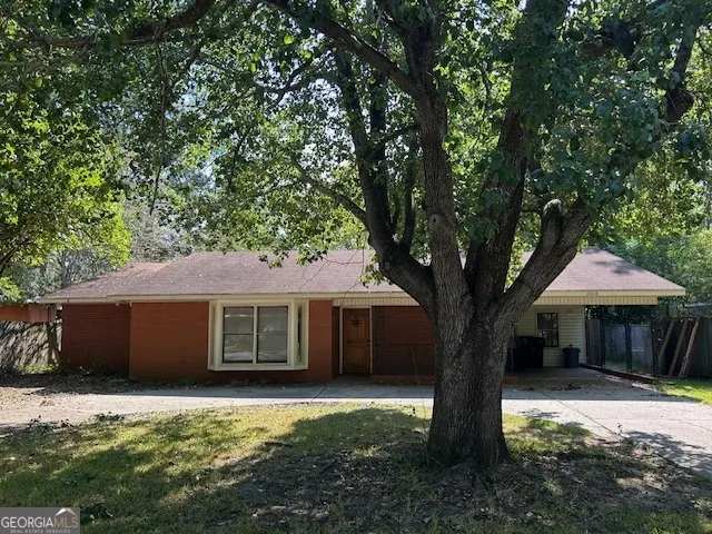2608 Juniper Avenue