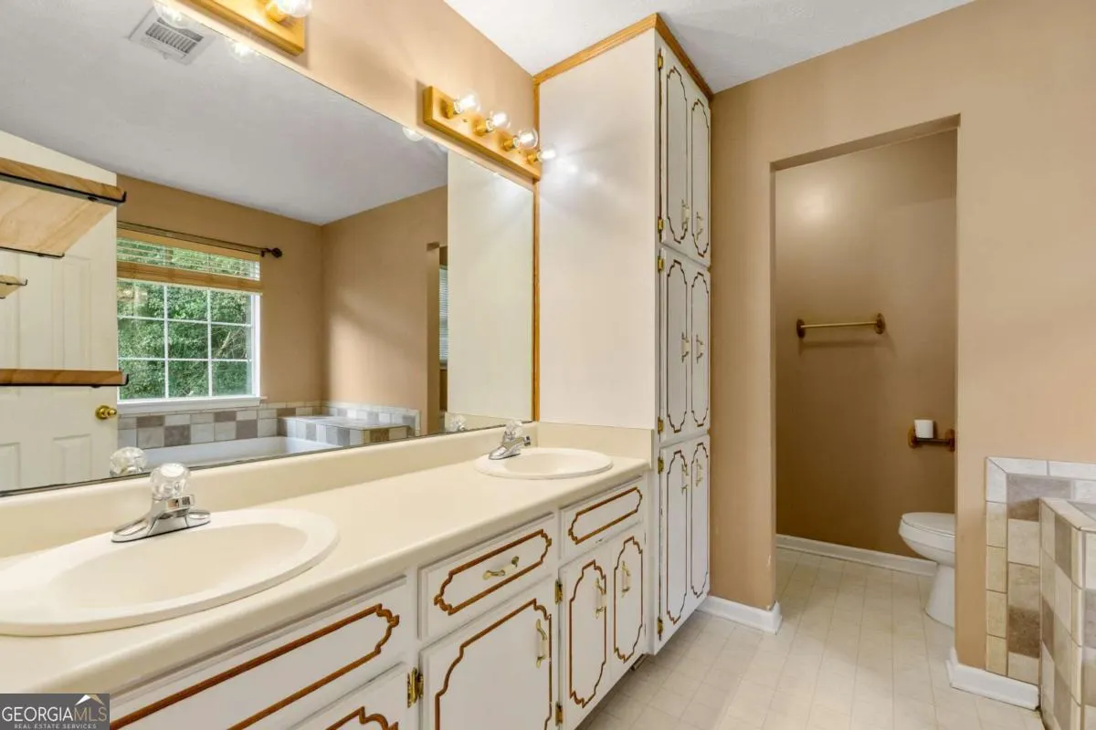 4682 Bullock Lane