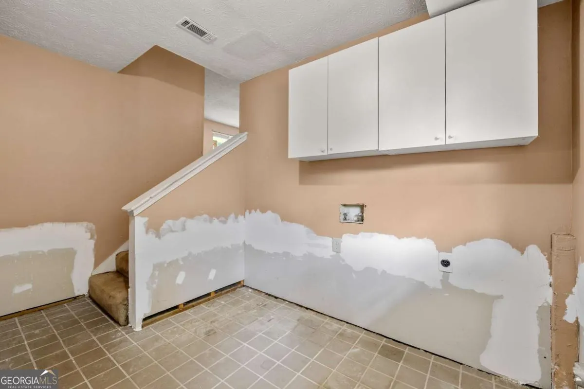 4682 Bullock Lane