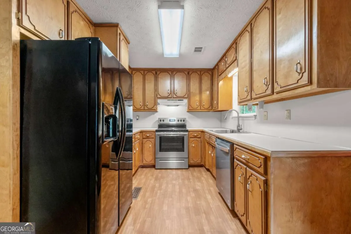 4682 Bullock Lane