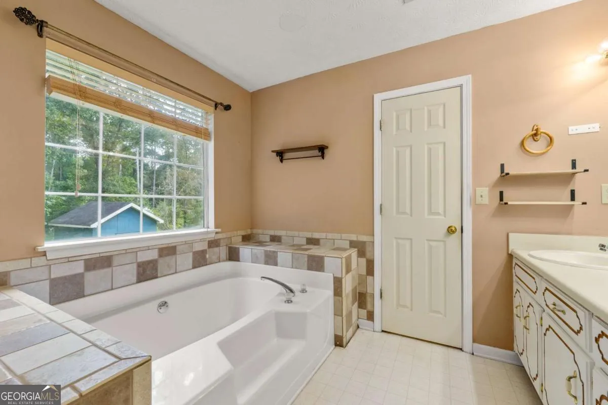 4682 Bullock Lane
