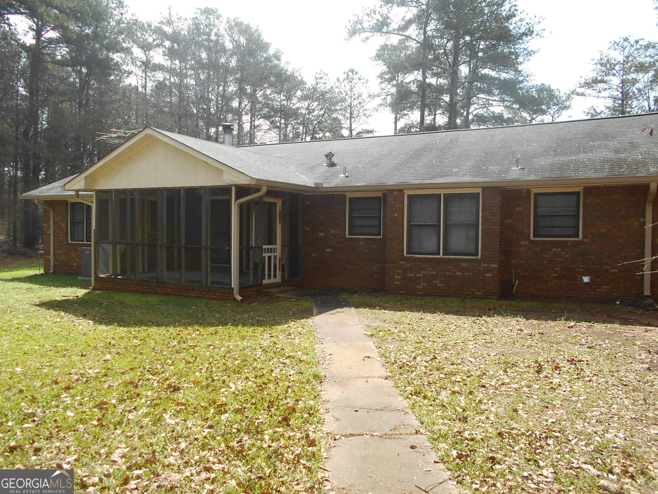 551 Racetrack Road