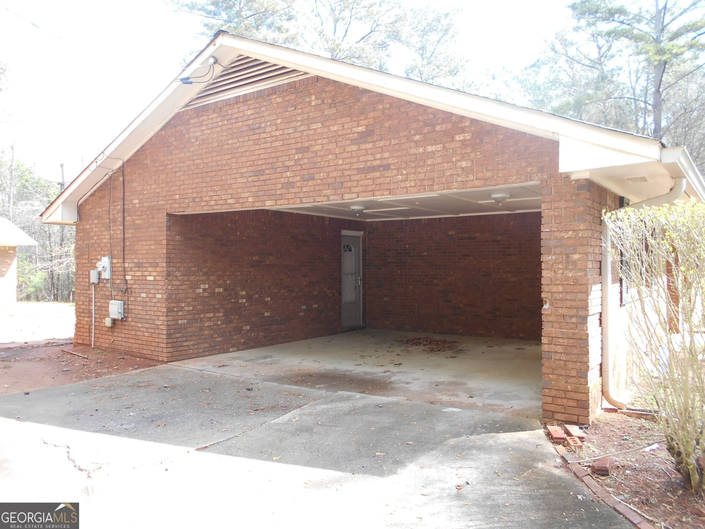 551 Racetrack Road