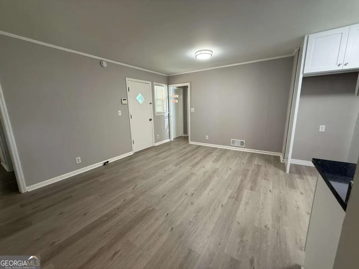 1547 Mountain View Circle NW