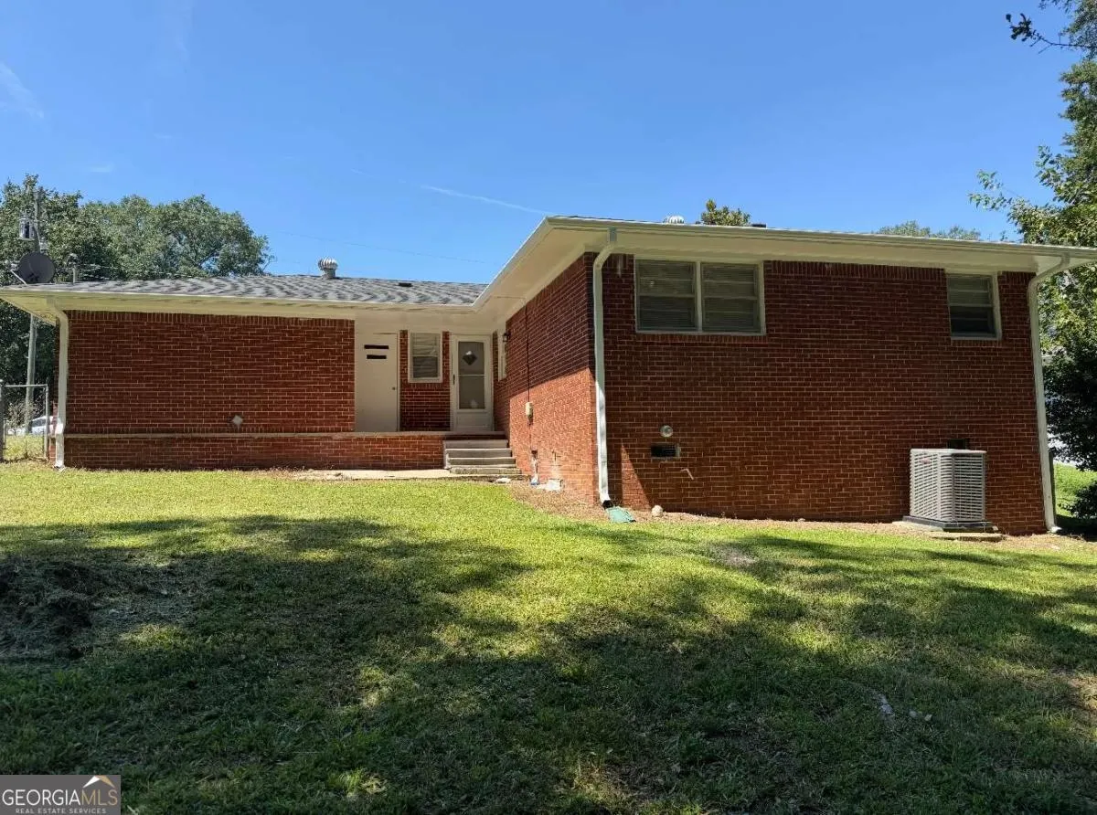 1547 Mountain View Circle NW