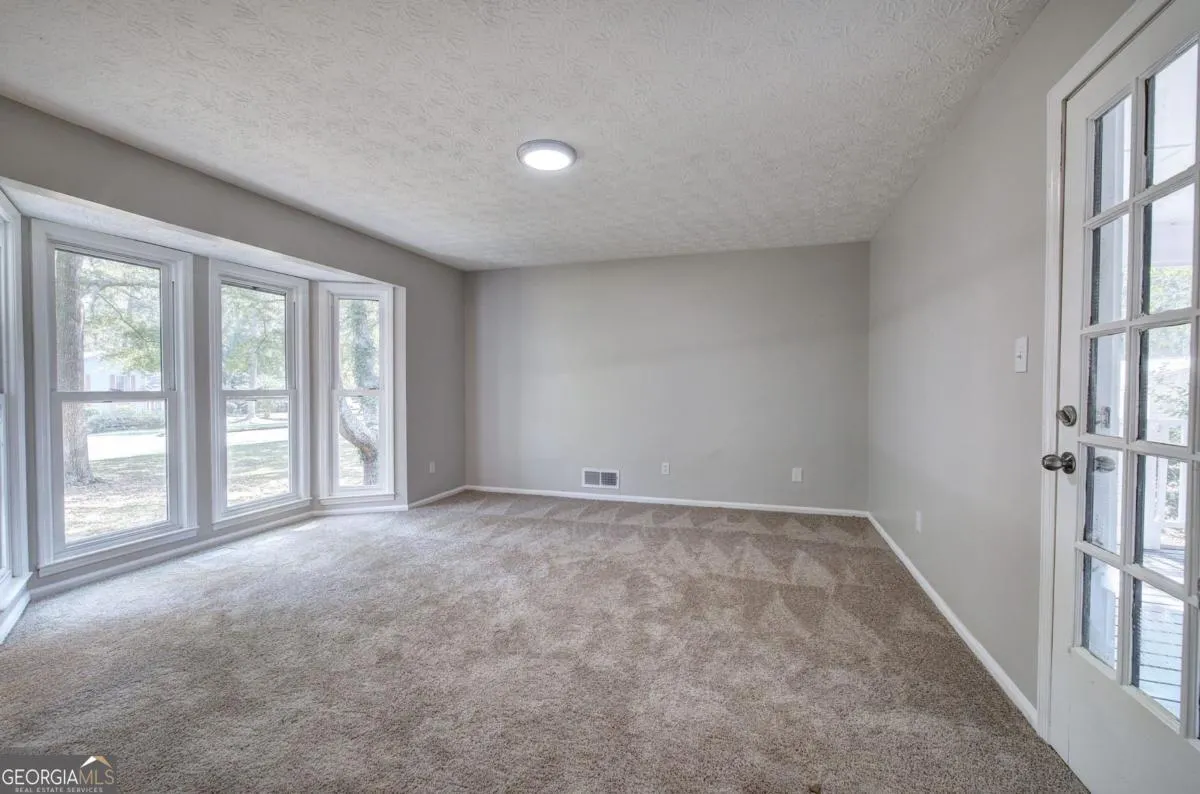 250 Mimosa Drive