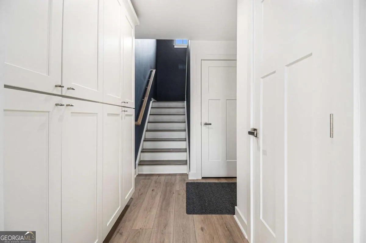 1105 Burlington Court