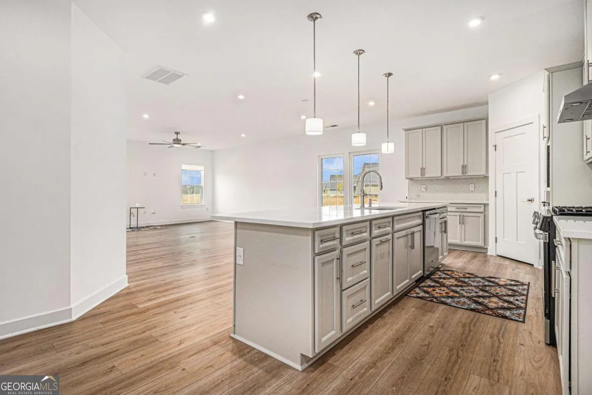 1105 Burlington Court