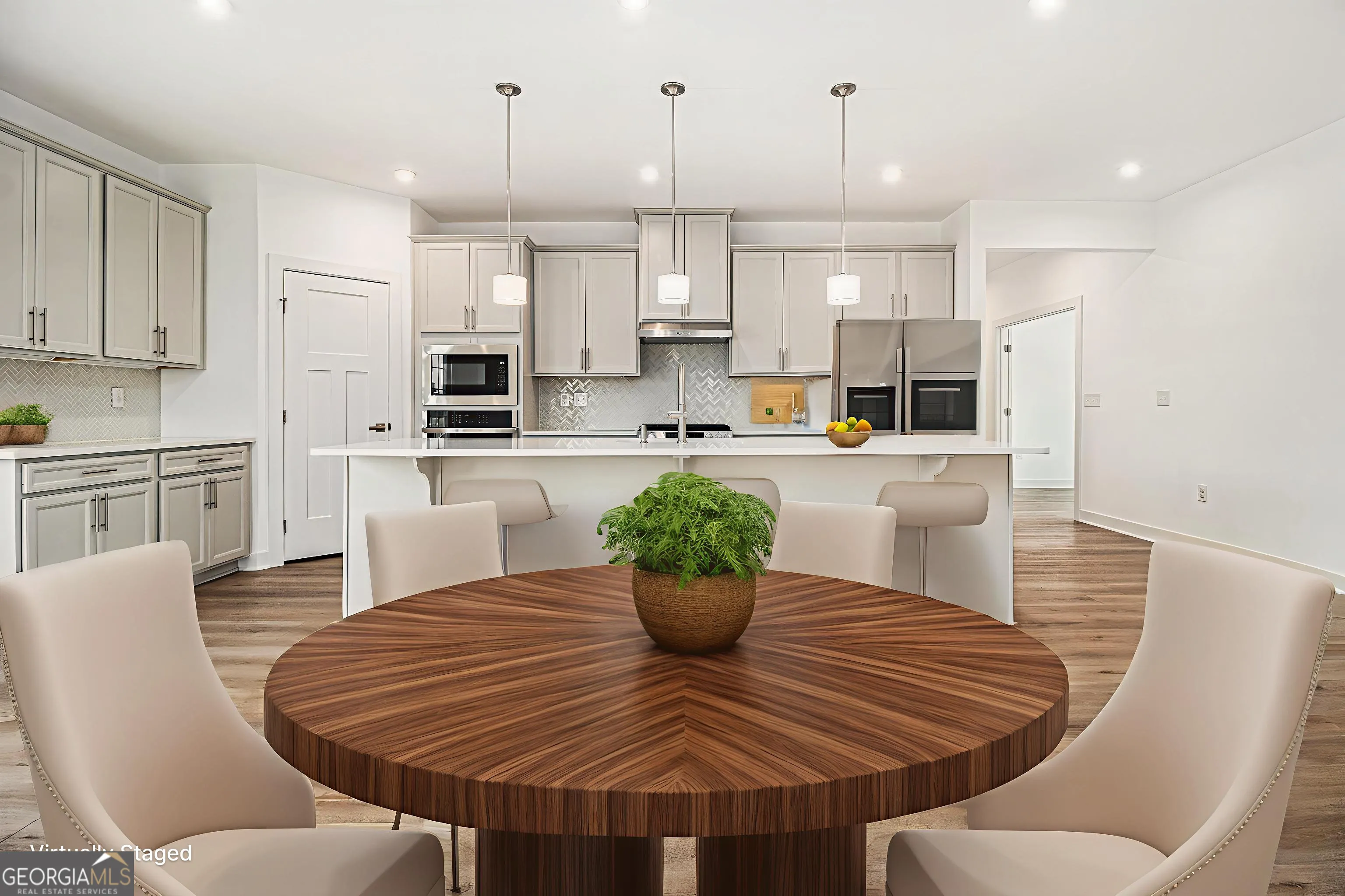 1105 Burlington Court