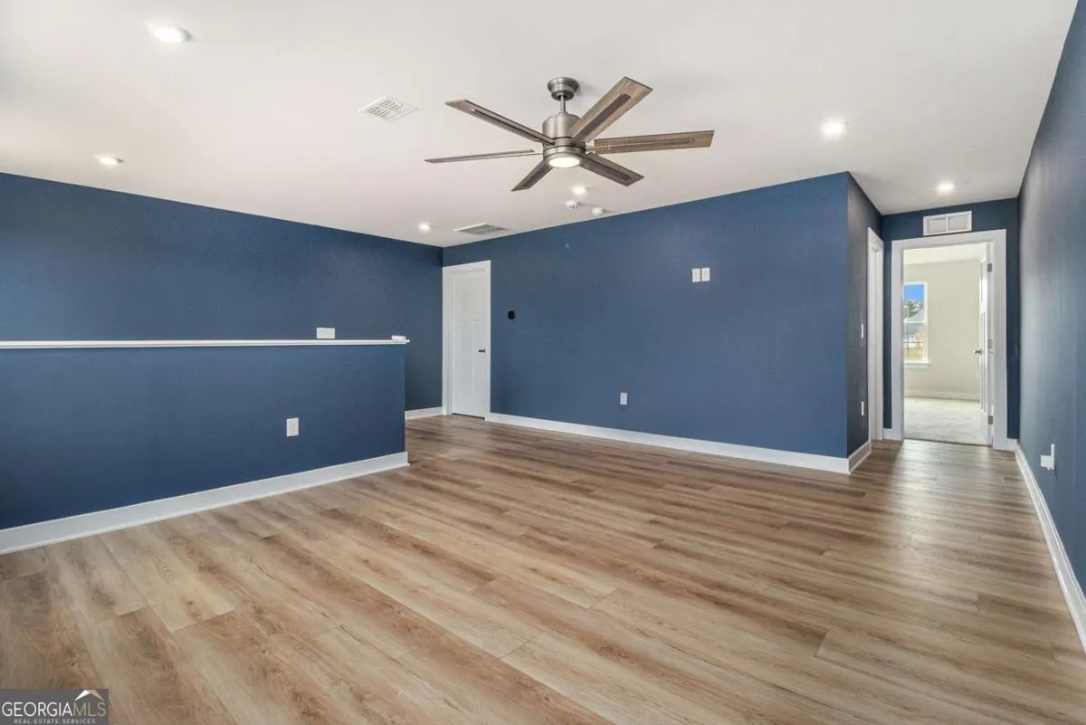 1105 Burlington Court