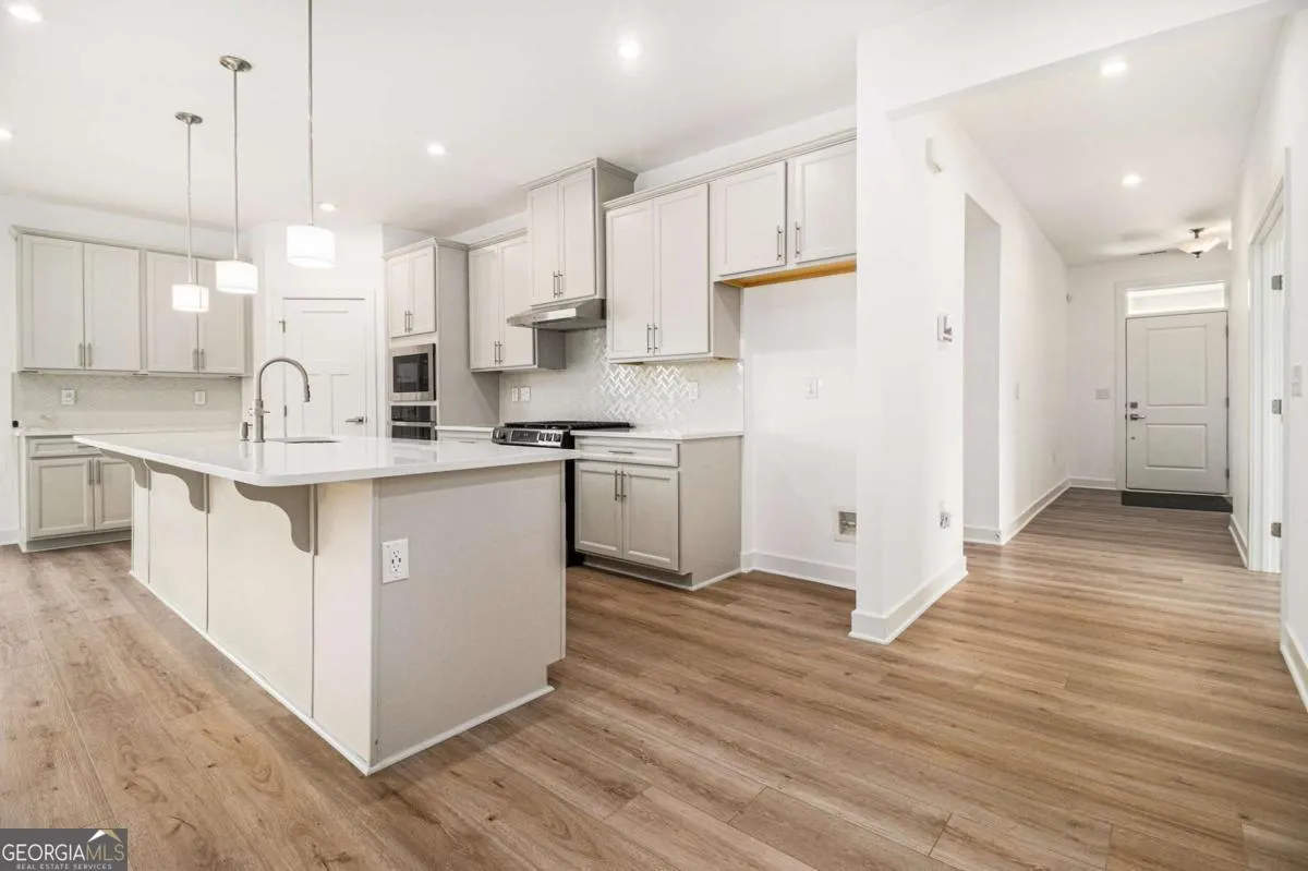 1105 Burlington Court