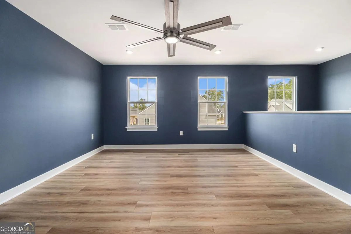 1105 Burlington Court