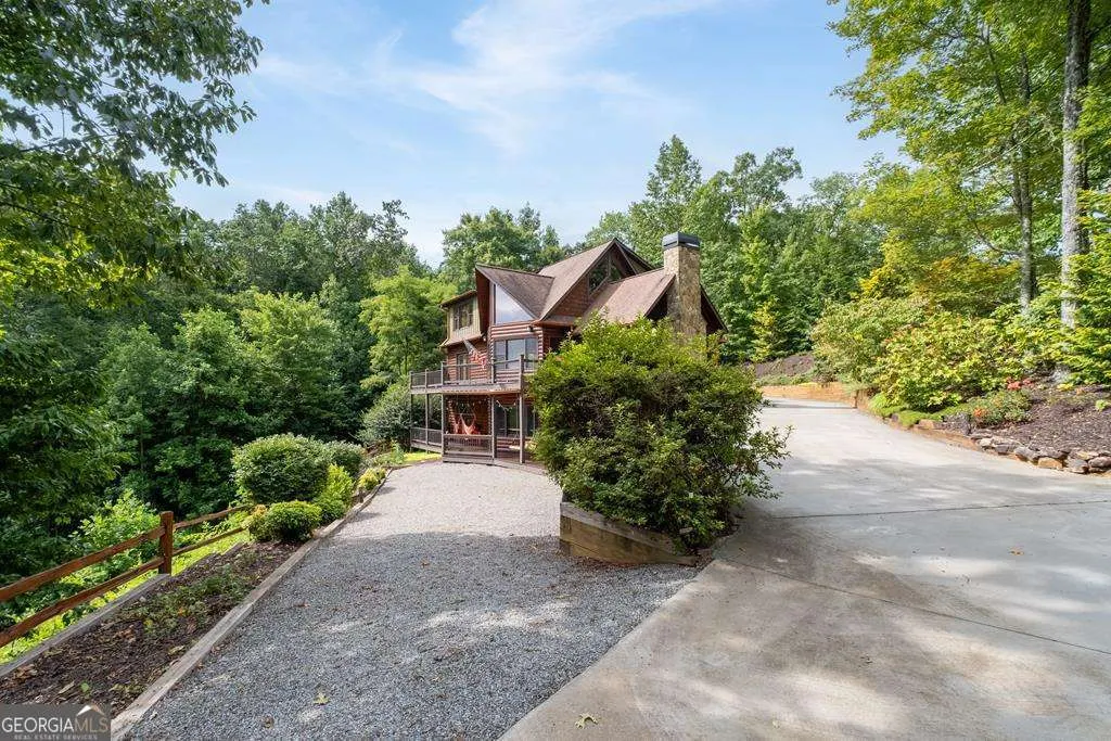 218 Chickadee Drive