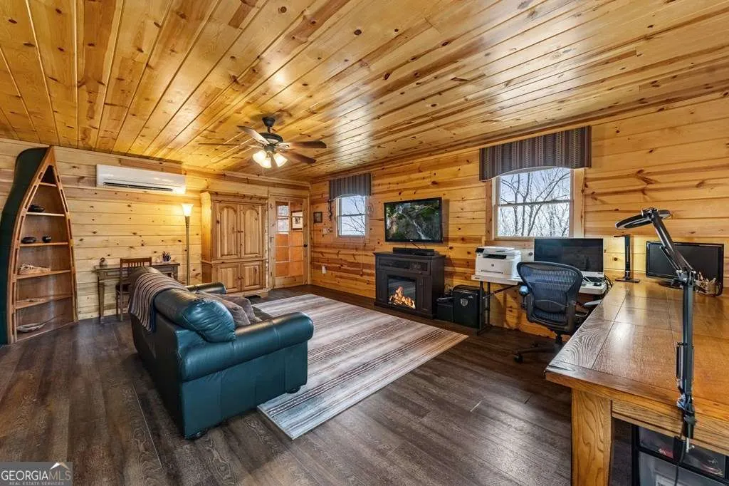 218 Chickadee Drive