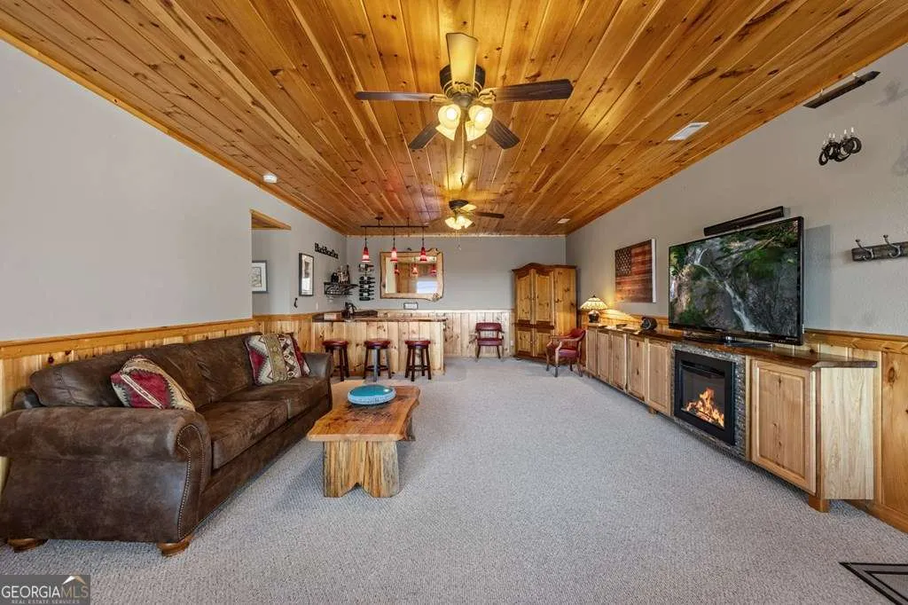 218 Chickadee Drive