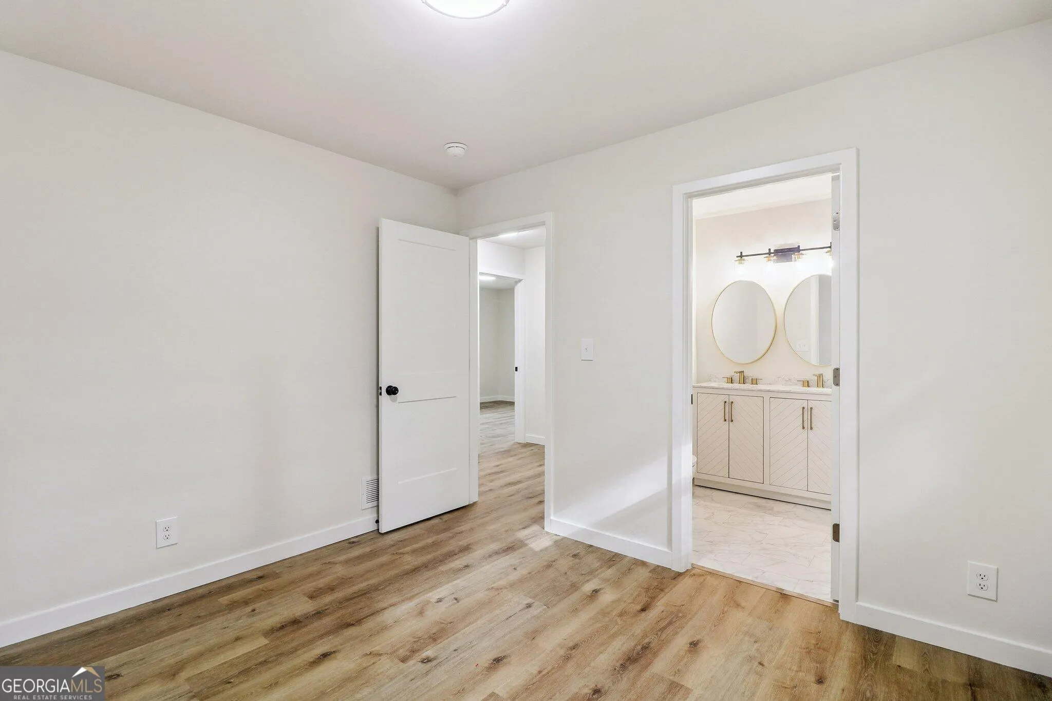 2234 Glendale Drive