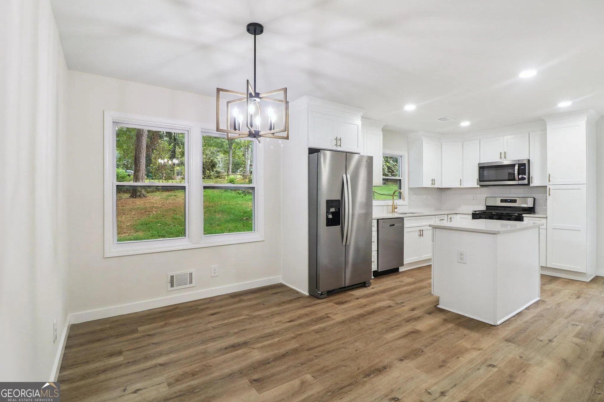 2234 Glendale Drive